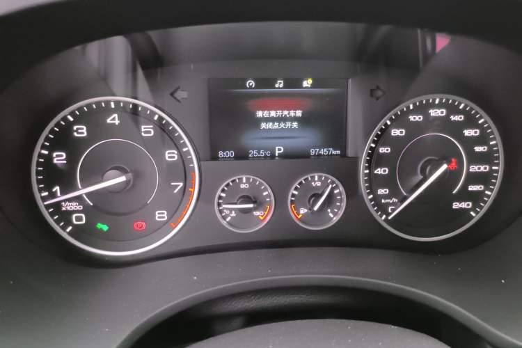 Used BORGWARD BX5 2017 20TGDI Automatic Two-Wheel Drive Entry-Level Edition Odometer Close Up