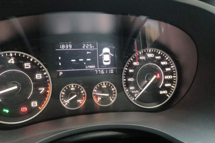 Used BORGWARD BX5 2017 20TGDI Automatic Two-Wheel Drive Pioneer Edition Odometer Close Up