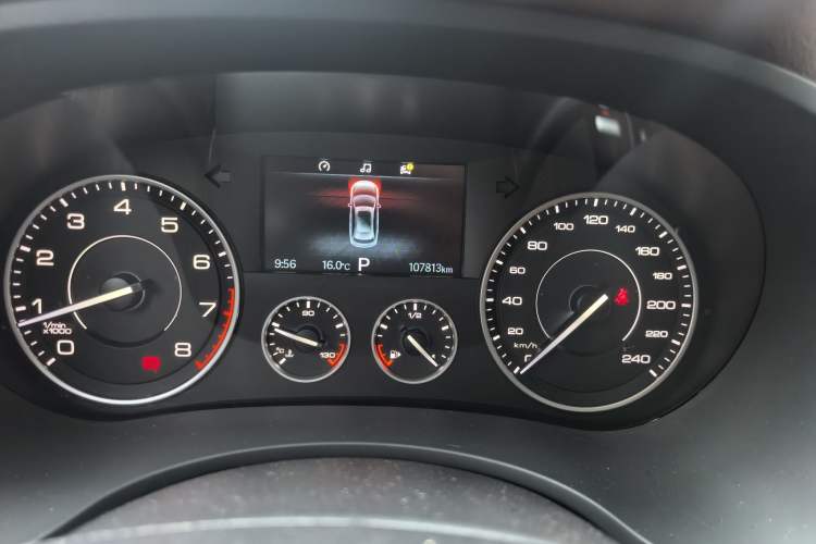 Used BORGWARD BX5 2017 25TGDI Automatic Two-Wheel Drive Fashion Model Odometer Close Up