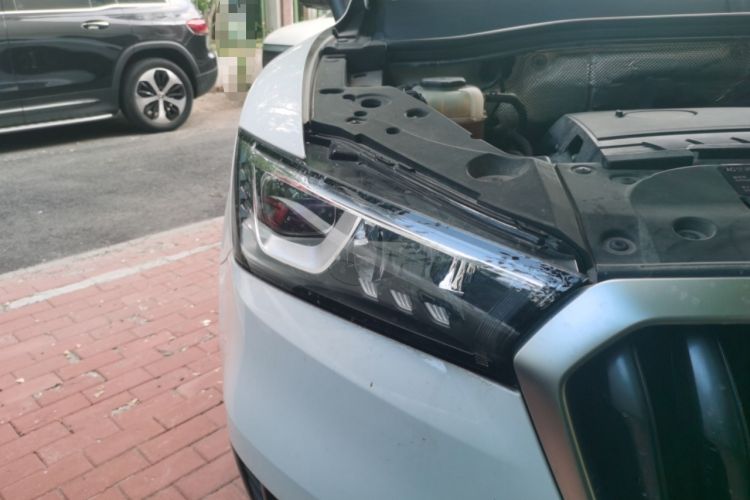 Used BORGWARD BX5 2017 25TGDI Automatic Two-Wheel Drive Smart Enjoyment Model Right Front Headlight