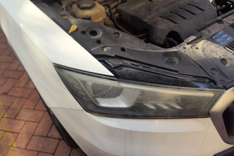 Used BORGWARD BX5 2017 20TGDI Automatic Two-Wheel Drive Leading Edition Right Front Headlight