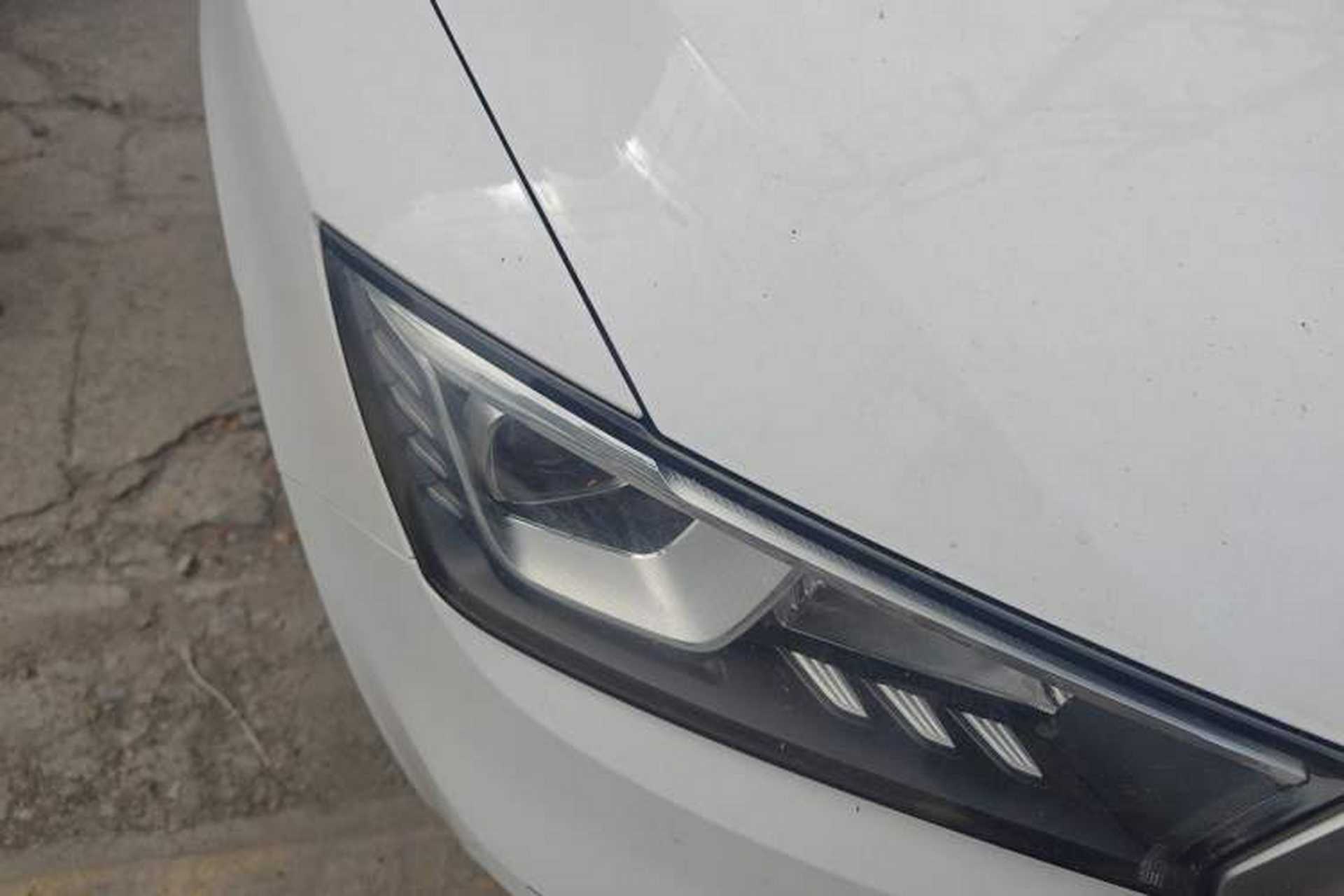 Used BORGWARD BX5 2017 20TGDI Automatic Two-Wheel Drive Pioneer Edition Right Front Headlight