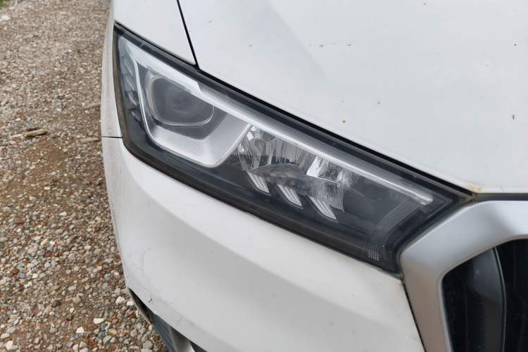 Used BORGWARD BX5 2017 25TGDI Automatic Four-Wheel Drive Premium Model Right Front Headlight