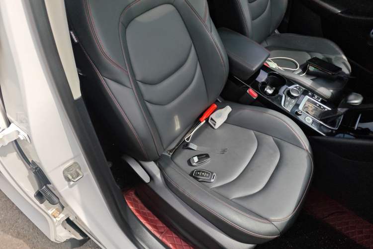 Used BORGWARD BX5 2017 20TGDI Automatic Two-Wheel Drive Pioneer Edition Right Front Seat