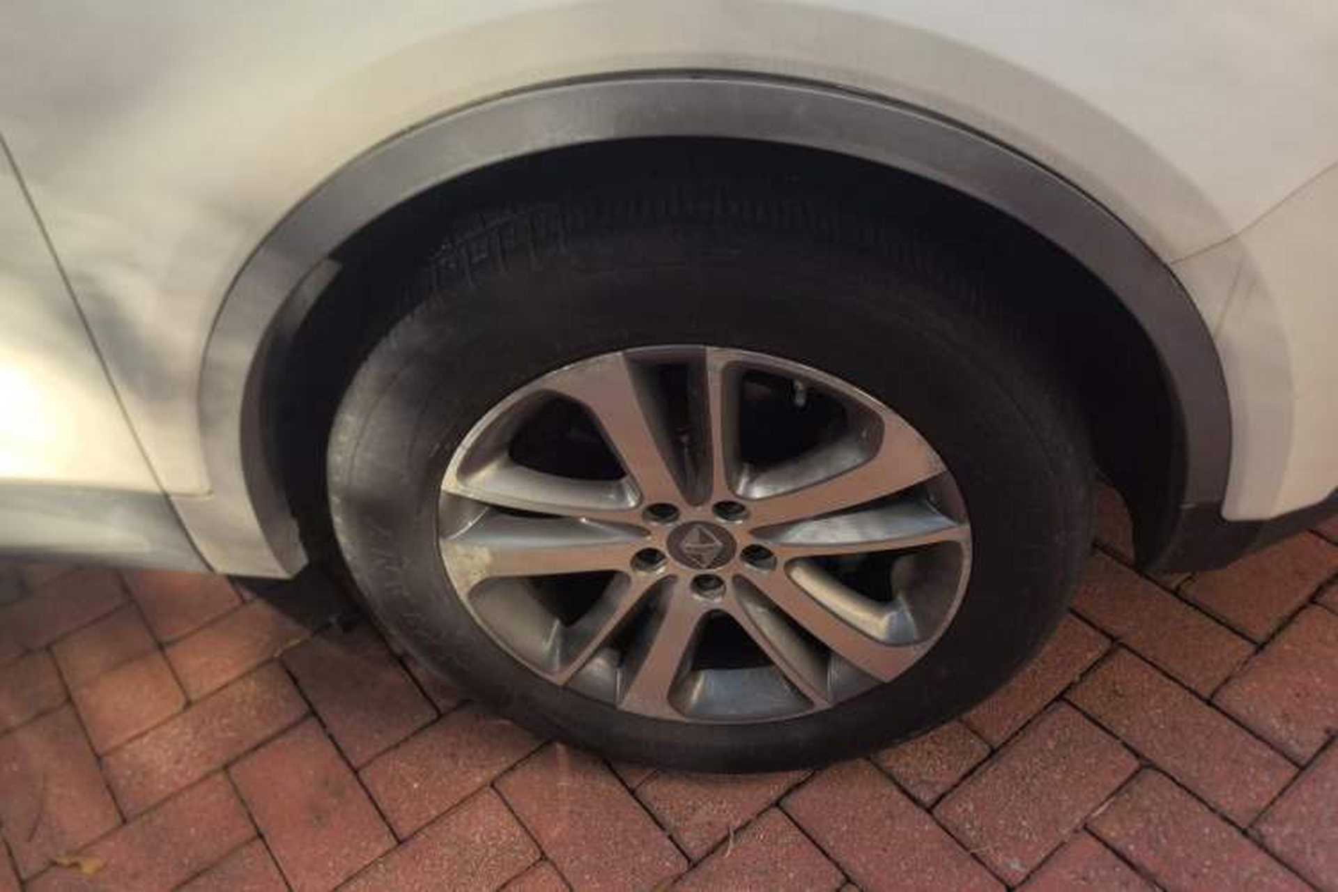 Used BORGWARD BX5 2017 20TGDI Automatic Two-Wheel Drive Leading Edition Right Front Wheel Hub