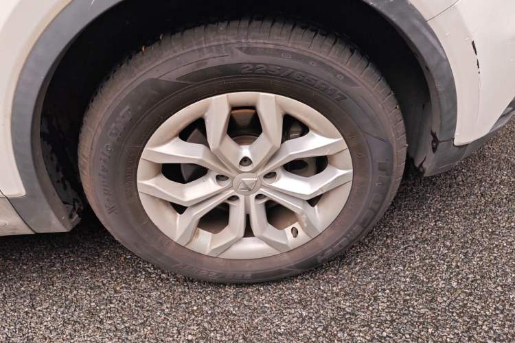 Used BORGWARD BX5 2017 20TGDI Automatic Two-Wheel Drive New Edition Right Front Wheel Hub