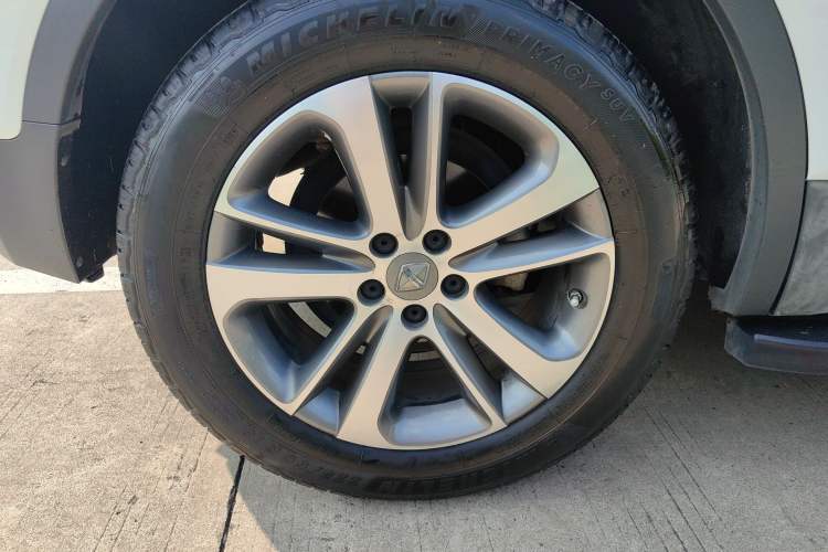 Used BORGWARD BX5 2017 20TGDI Automatic Two-Wheel Drive Leading Edition Right Rear Wheel Hub