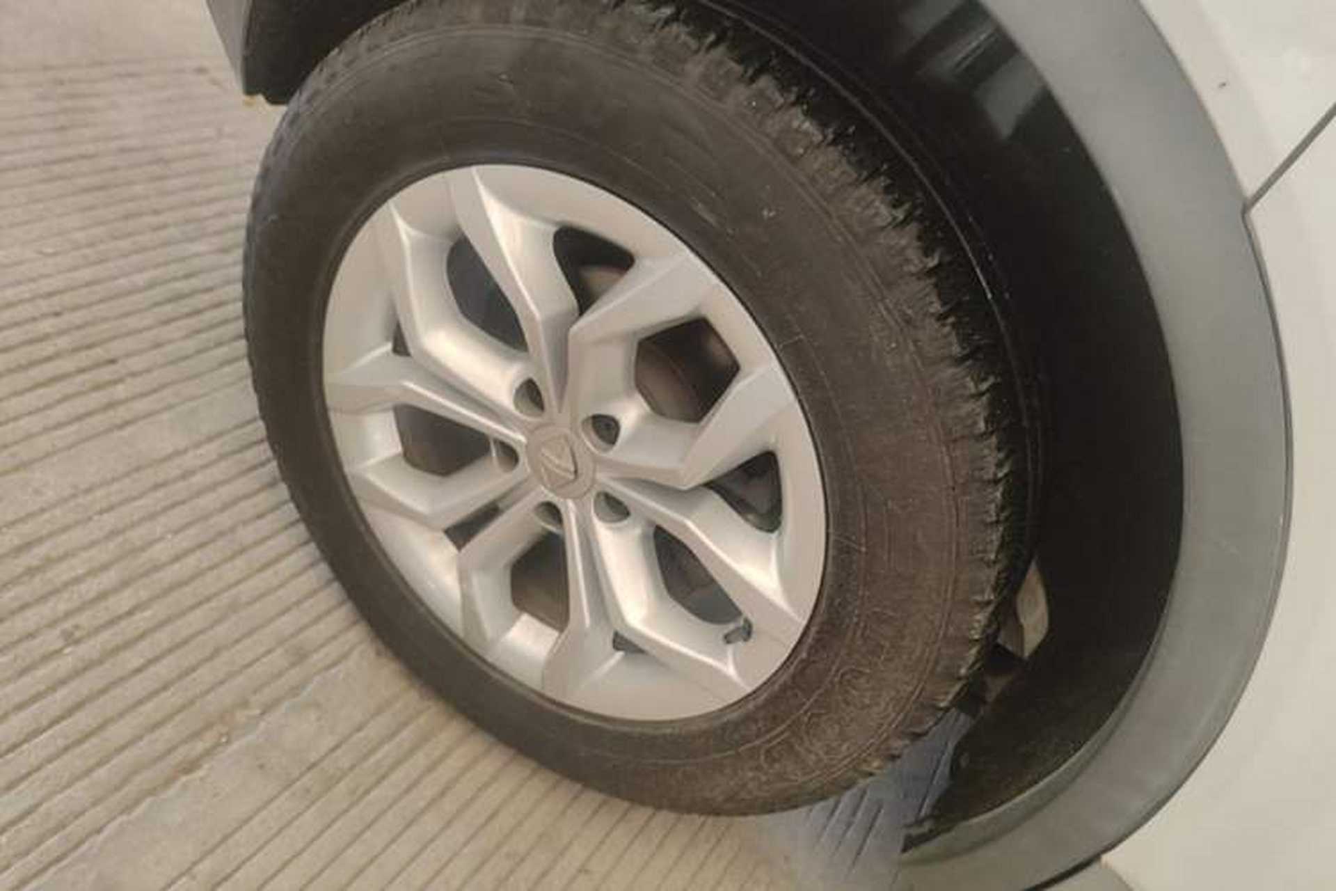 Used BORGWARD BX5 2017 20TGDI Automatic Two-Wheel Drive Pioneer Edition Right Rear Wheel Hub