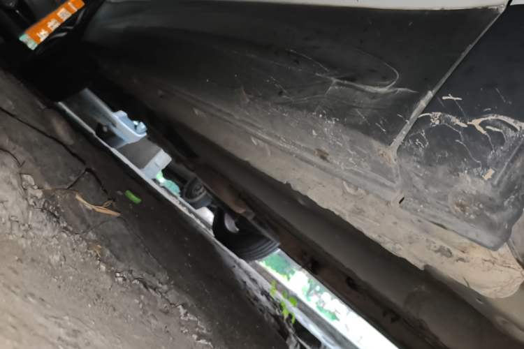 Used BORGWARD BX5 2017 20TGDI Automatic Two-Wheel Drive Pioneer Edition Right Side Sill