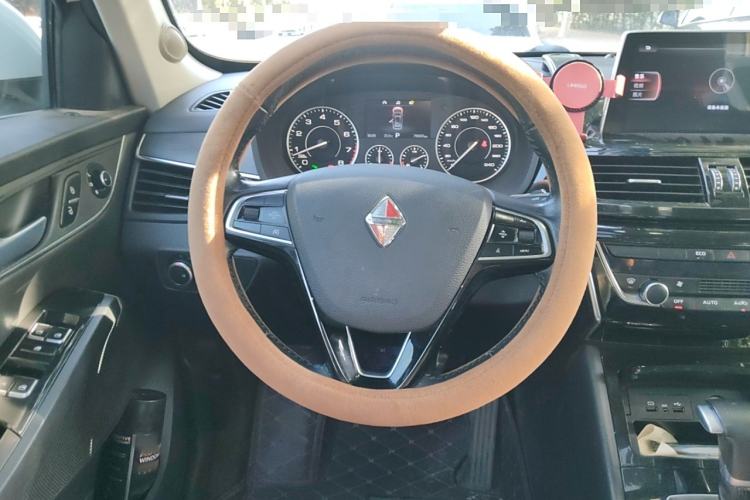 Used BORGWARD BX5 2017 25TGDI Automatic Two-Wheel Drive Fashion Plus Model Steering Wheel