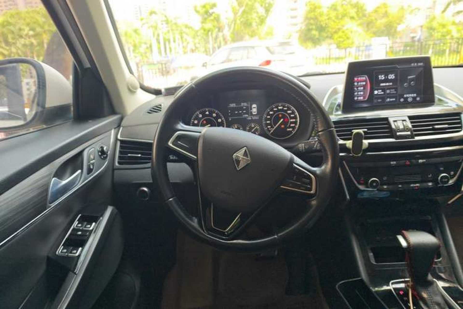 Used BORGWARD BX5 2017 20TGDI Automatic Two-Wheel Drive New Edition Steering Wheel