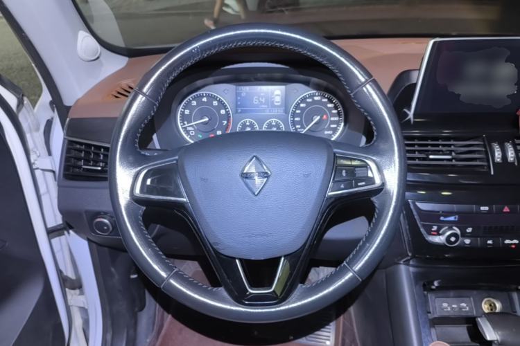 Used BORGWARD BX5 2017 20TGDI Automatic Two-Wheel Drive Pioneer Edition Steering Wheel