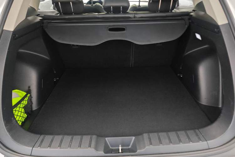 Used BORGWARD BX5 2017 20TGDI Automatic Two-Wheel Drive Pioneer Edition Trunk
