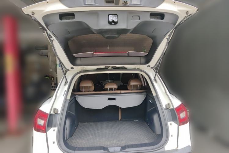 Used BORGWARD BX5 2017 20TGDI Automatic Two-Wheel Drive Pioneer Edition Trunk