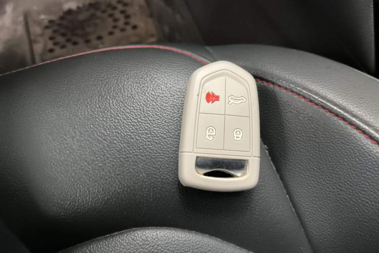 Used BORGWARD BX5 2017 20TGDI Automatic Two-Wheel Drive Entry-Level Edition Vehicle Key