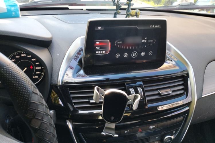 Used BORGWARD BX5 2017 20TGDI Automatic Two-Wheel Drive Pioneer Edition Audio And AC Panel