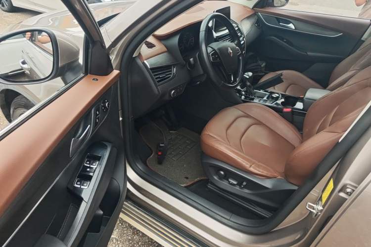 Used BORGWARD BX5 2017 20TGDI Automatic Two-Wheel Drive Leading Edition Driver Seat
