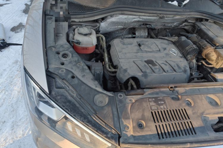 Used BORGWARD BX5 2017 20TGDI Automatic Two-Wheel Drive Pioneer Edition Engine Bay Right