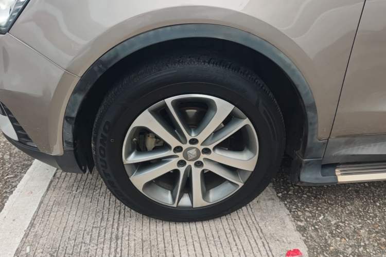 Used BORGWARD BX5 2017 20TGDI Automatic Two-Wheel Drive Leading Edition Exterior 2