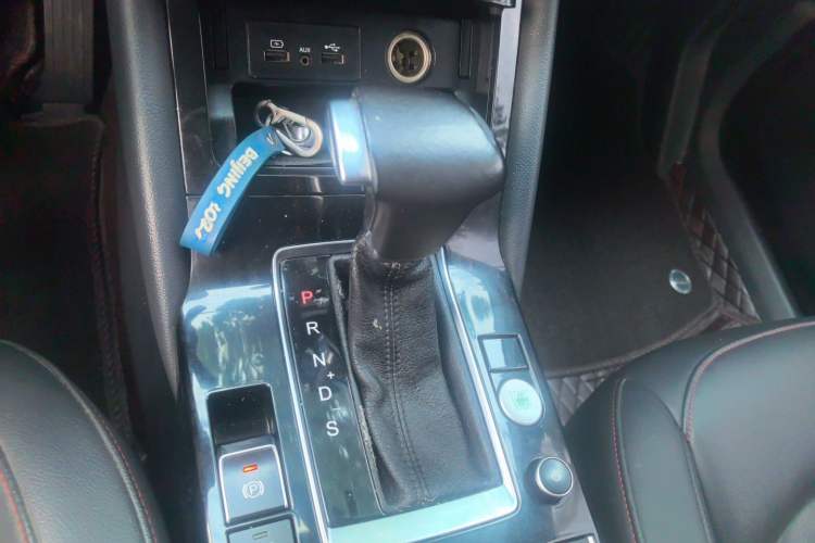 Used BORGWARD BX5 2017 20TGDI Automatic Two-Wheel Drive New Edition Gear Lever