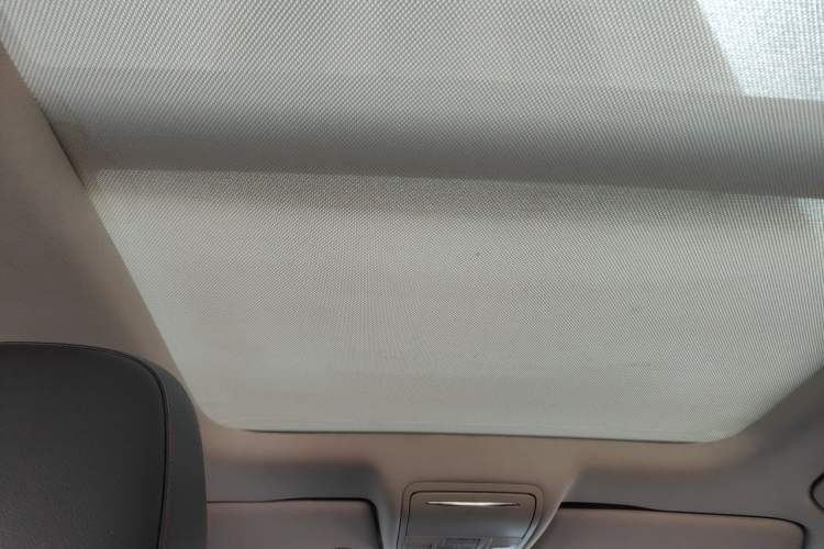 Used BORGWARD BX5 2017 25TGDI Automatic Two-Wheel Drive Sharp Model Headliner