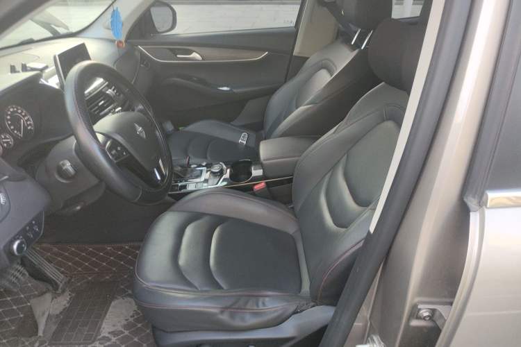 Used BORGWARD BX5 2017 20TGDI Automatic Two-Wheel Drive Leading Edition Left Front Seat