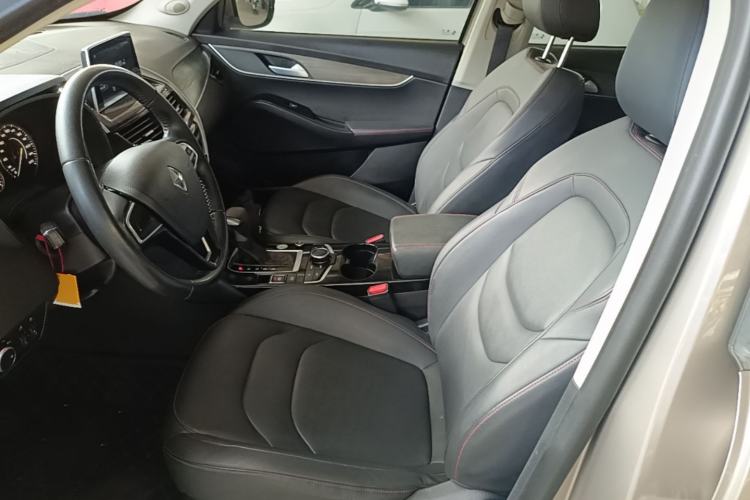 Used BORGWARD BX5 2017 20TGDI Automatic Two-Wheel Drive Pioneer Edition Left Front Seat