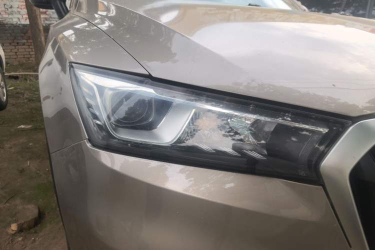 Used BORGWARD BX5 2017 20TGDI Automatic Two-Wheel Drive New Edition Right Front Headlight