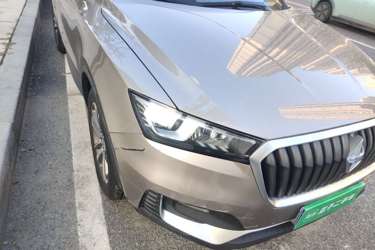 Used BORGWARD BX5 2017 20TGDI Automatic Two-Wheel Drive Leading Edition Right Front Headlight