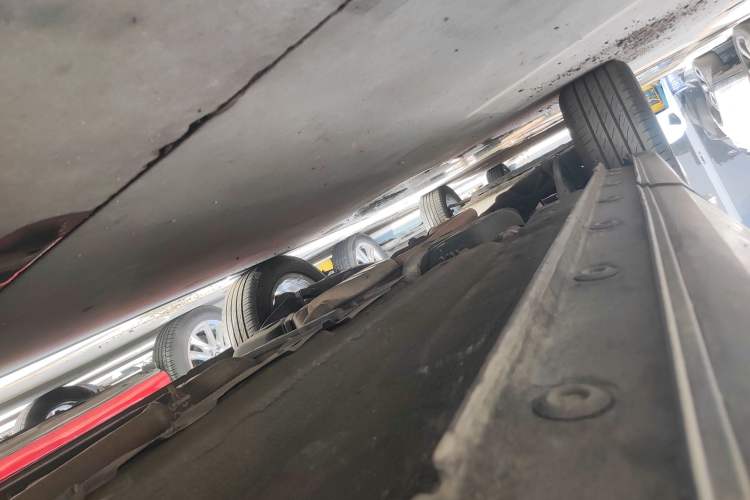 Used BORGWARD BX5 2017 25TGDI Automatic Two-Wheel Drive Sharp Model Right Side Sill