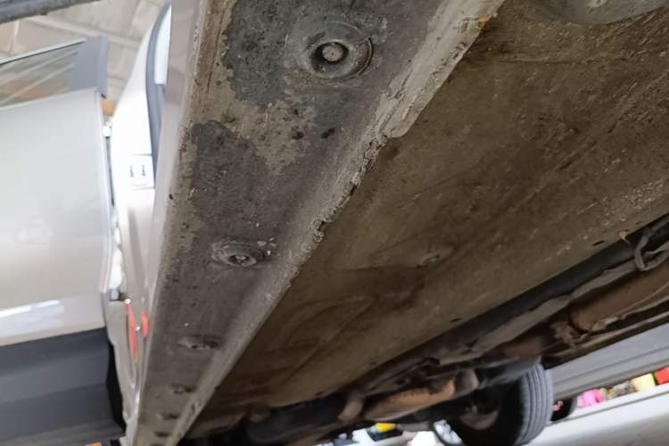 Used BORGWARD BX5 2017 20TGDI Automatic Two-Wheel Drive Pioneer Edition Right Side Sill