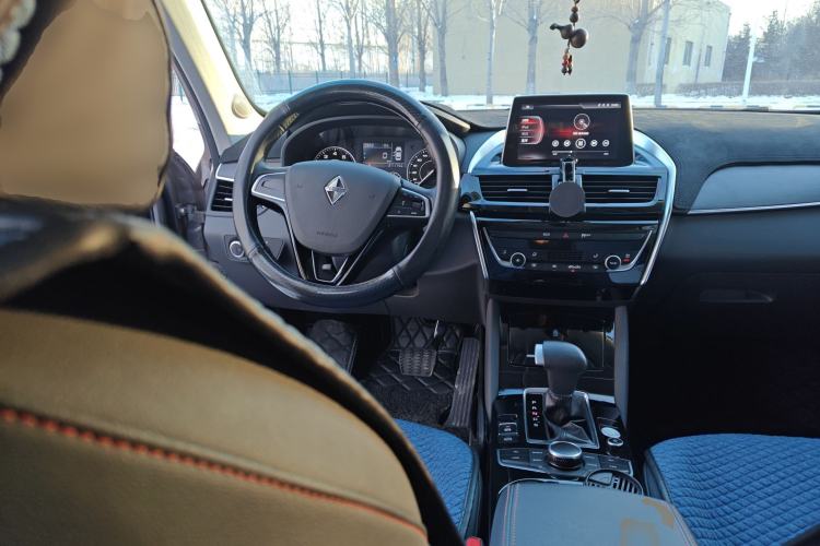 Used BORGWARD BX5 2017 20TGDI Automatic Two-Wheel Drive Pioneer Edition Steering Wheel