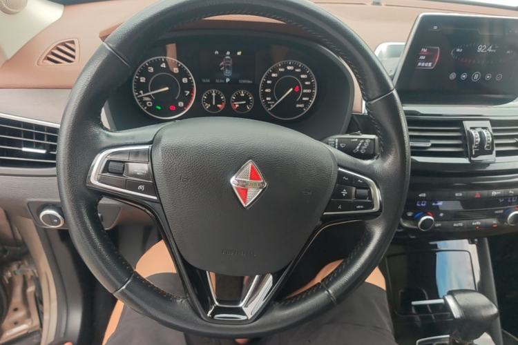 Used BORGWARD BX5 2017 20TGDI Automatic Two-Wheel Drive Leading Edition Steering Wheel