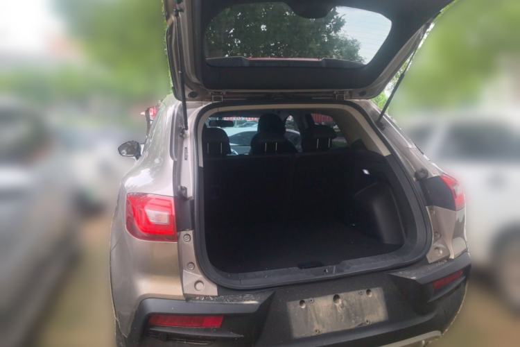 Used BORGWARD BX5 2017 20TGDI Automatic Two-Wheel Drive New Edition Trunk