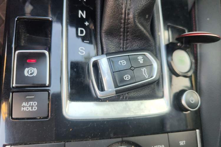 Used BORGWARD BX5 2017 20TGDI Automatic Two-Wheel Drive Leading Edition Vehicle Key