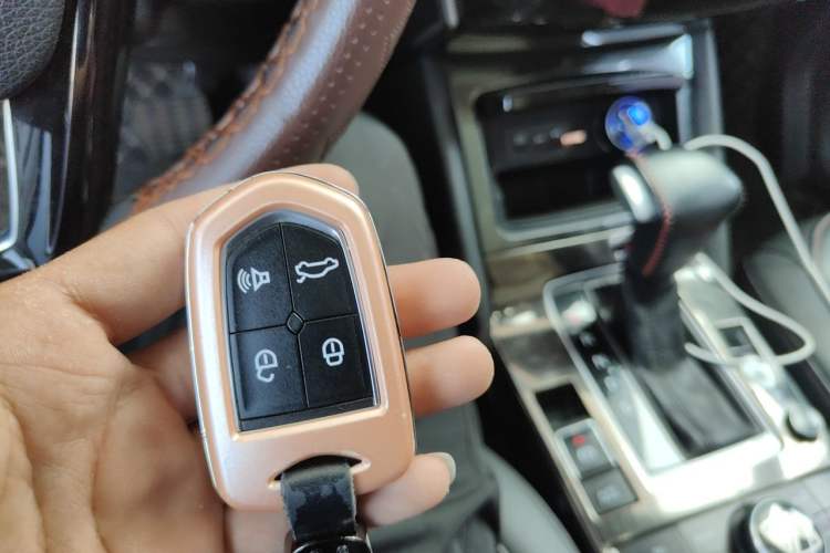 Used BORGWARD BX5 2017 25TGDI Automatic Two-Wheel Drive Sharp Model Vehicle Key