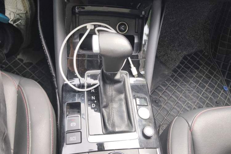 Used BORGWARD BX5 2020 20TGDI Automatic Two-Wheel Drive Pioneer Edition Gear Lever