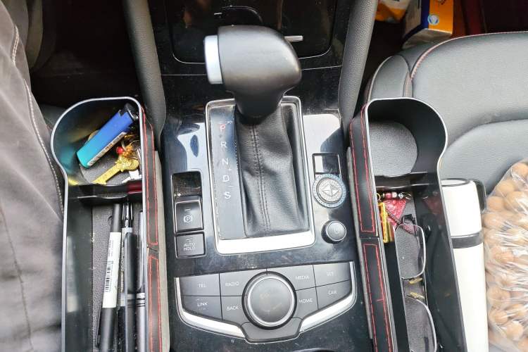 Used BORGWARD BX5 2020 20TGDI Automatic Two-Wheel Drive Pioneer Edition Gear Lever
