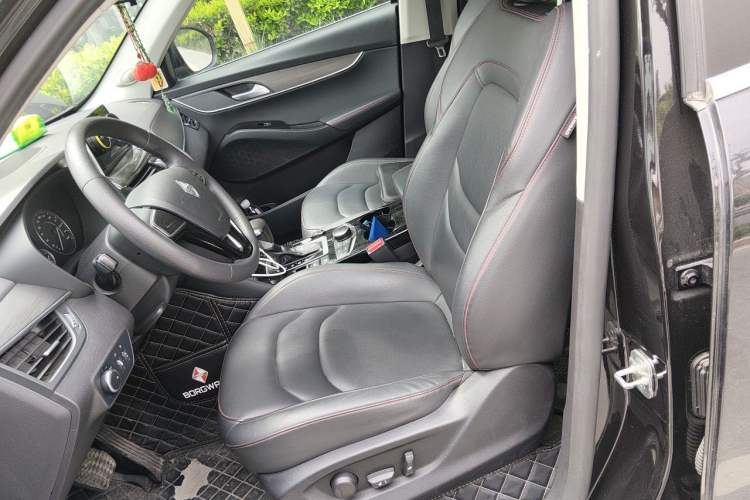 Used BORGWARD BX5 2020 20TGDI Automatic Two-Wheel Drive Pioneer Edition Left Front Seat