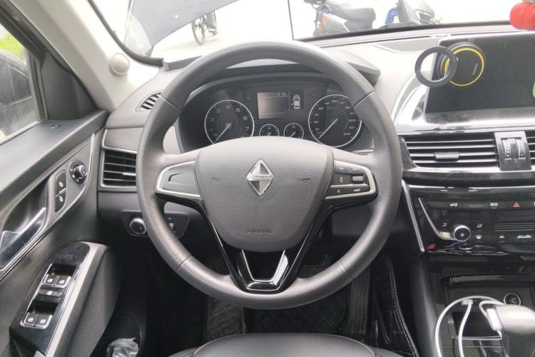 Used BORGWARD BX5 2020 20TGDI Automatic Two-Wheel Drive Pioneer Edition Steering Wheel