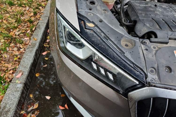 Used BORGWARD BX5 2020 20TGDI Automatic Two-Wheel Drive Pioneer Edition Right Front Headlight