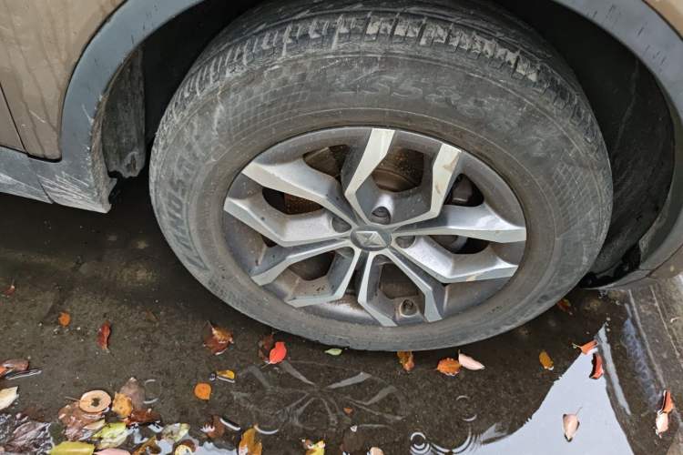Used BORGWARD BX5 2020 20TGDI Automatic Two-Wheel Drive Pioneer Edition Right Front Wheel Hub