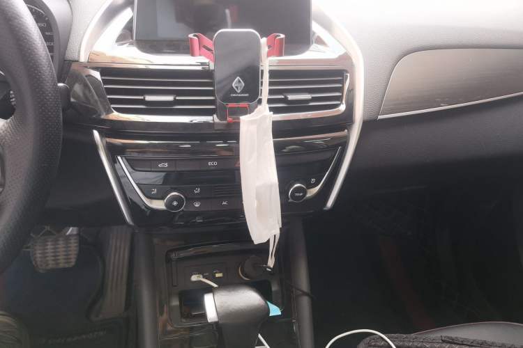 Used BORGWARD BX5 2020 20TGDI Automatic Two-Wheel Drive Pioneer Edition Audio And AC Panel