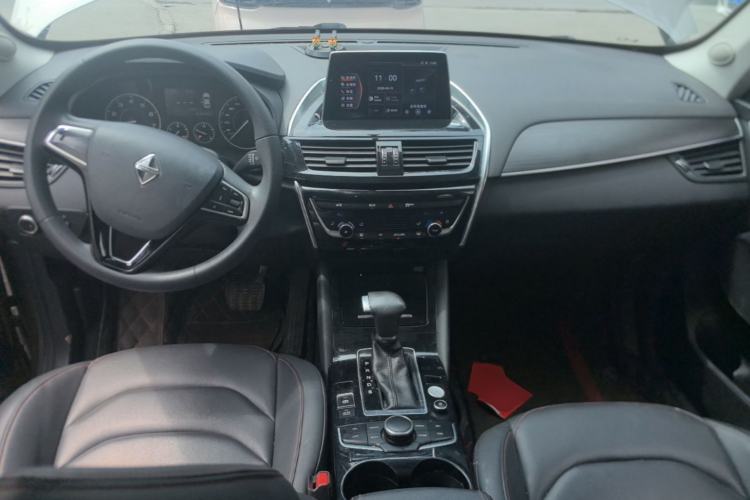 Used BORGWARD BX5 2020 20TGDI Automatic Two-Wheel Drive Pioneer Edition Center Console