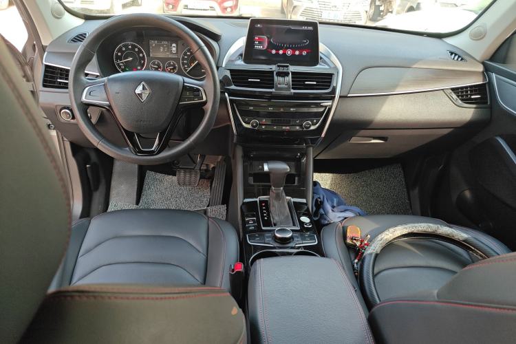 Used BORGWARD BX5 2020 20TGDI Automatic Two-Wheel Drive Pioneer Edition Center Console