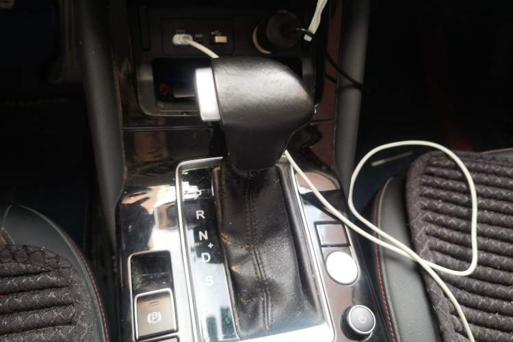 Used BORGWARD BX5 2020 20TGDI Automatic Two-Wheel Drive Pioneer Edition Gear Lever