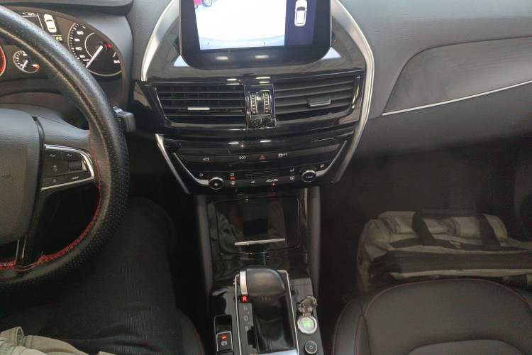 Used BORGWARD BX5 2020 20TGDI Automatic Two-Wheel Drive Pioneer Edition Gear Lever