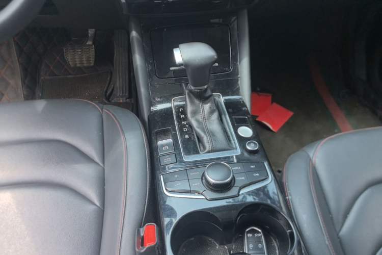 Used BORGWARD BX5 2020 20TGDI Automatic Two-Wheel Drive Pioneer Edition Gear Lever