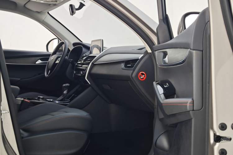 Used BORGWARD BX5 2020 20TGDI Automatic Two-Wheel Drive Pioneer Edition Interior 5