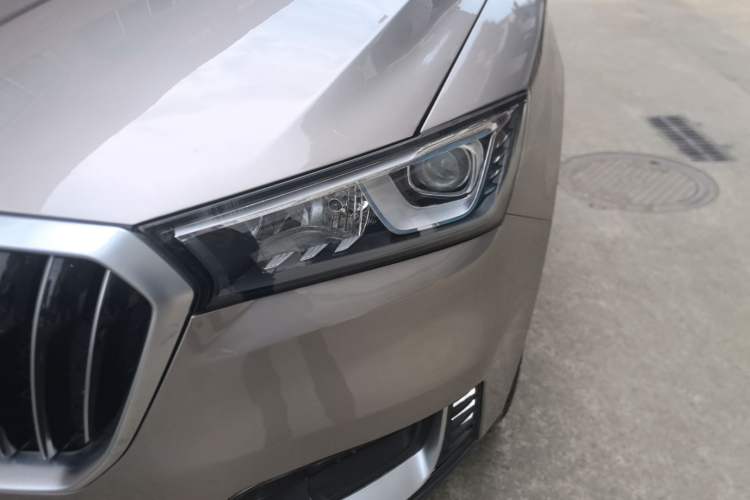 Used BORGWARD BX5 2020 20TGDI Automatic Two-Wheel Drive Pioneer Edition Left Front Headlight